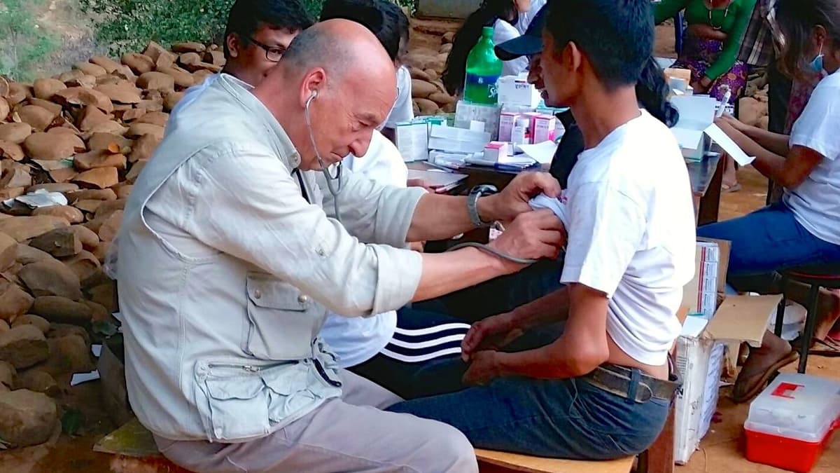 International volunteers teaching